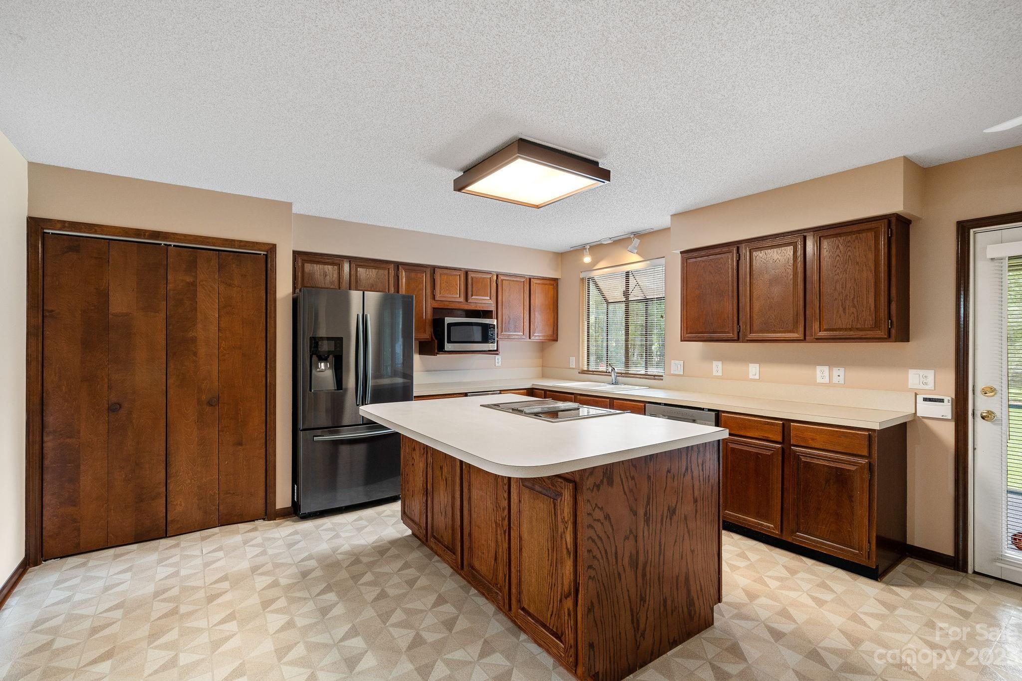 13433 Pine Harbor Road Charlotte, NC 28278 - Photo 19 of 48 Gallery Image 19