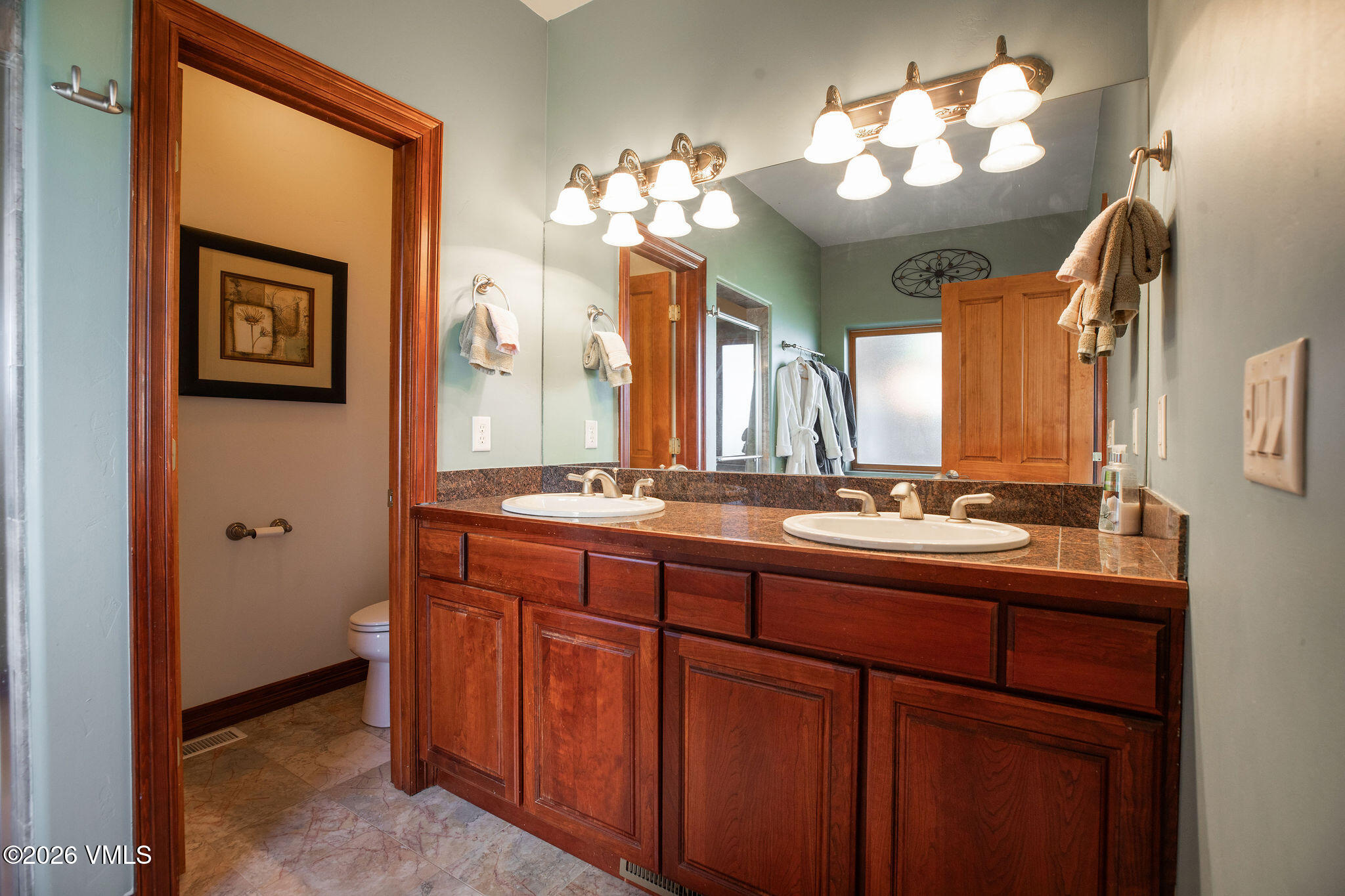 2646 Bear Trap Road, Unit A Avon, CO 81620 - Photo 24 of 40 2646_beartrap_a_interior_primary_bath