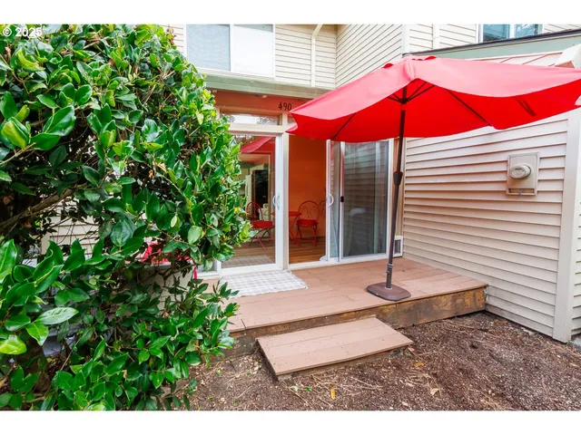 $208,900 | 490 North Hayden Island Drive, Unit 98, Portland, OR 97217