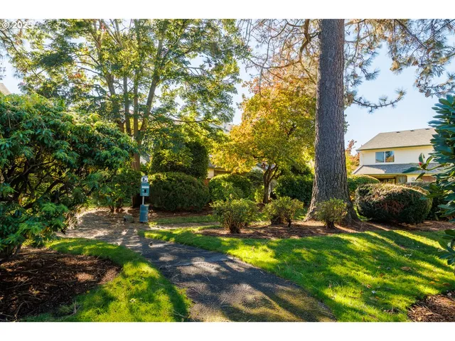 $208,900 | 490 North Hayden Island Drive, Unit 98, Portland, OR 97217