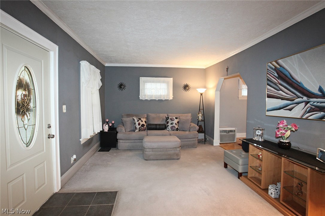 14741 Alger Road Cleveland, OH 44111 - Photo 6 of 35 Gallery Image 6