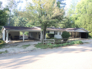 1066 Woods Ferry Road Bedford, IN 47421 - Photo 3 of 30