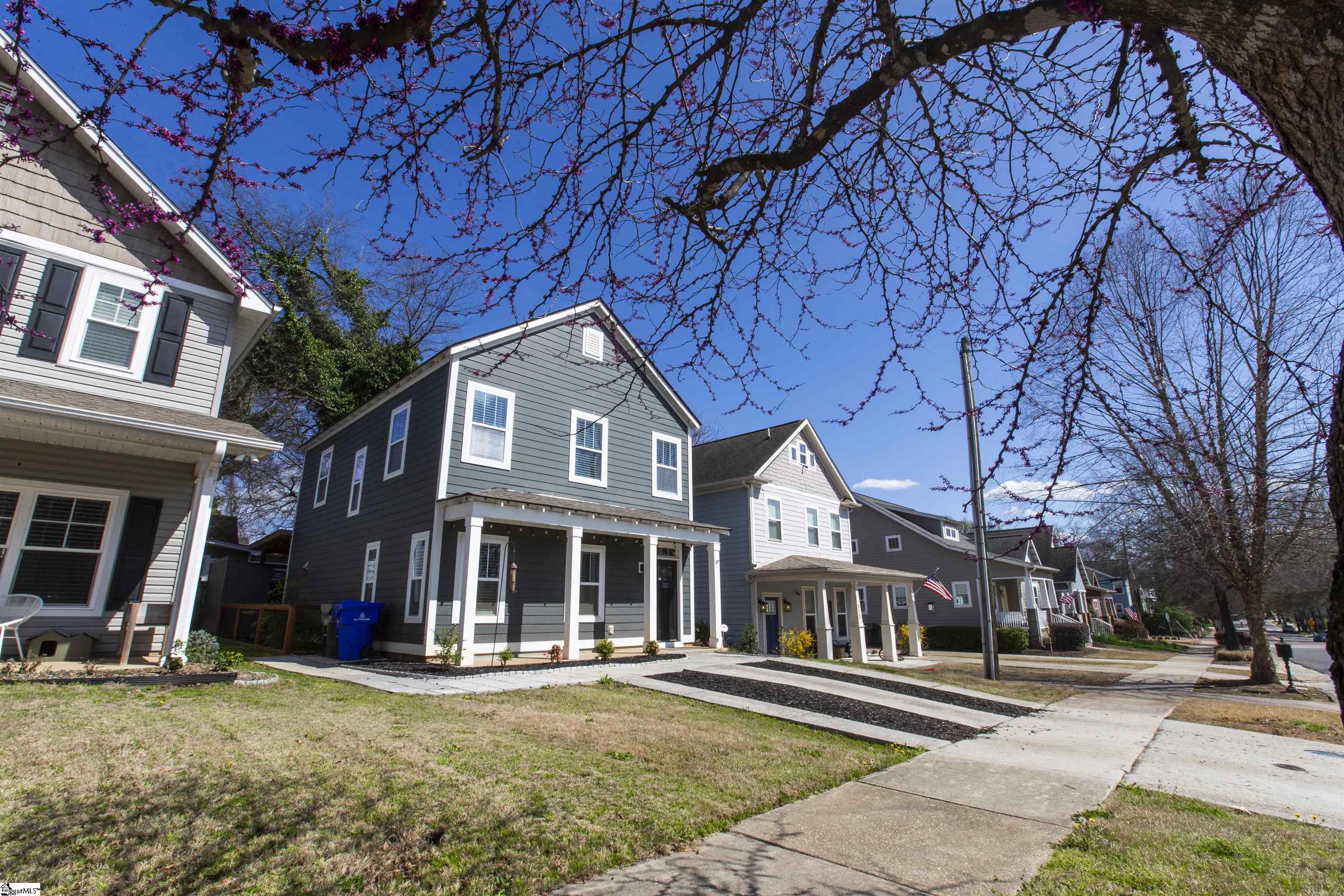312 Pinckney Street Greenville, SC 29601 - Photo 5 of 50