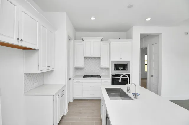 $369,239 | 6623 Canary Knl Court, Richmond, TX 77469