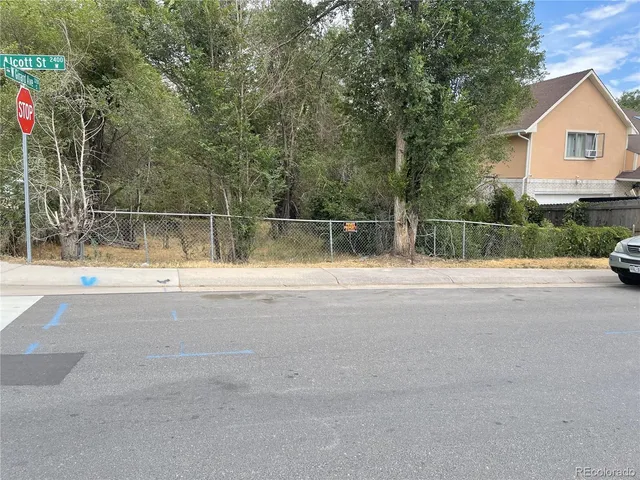 $225,000 | 3400 South Alcott Street, Englewood, CO 80110