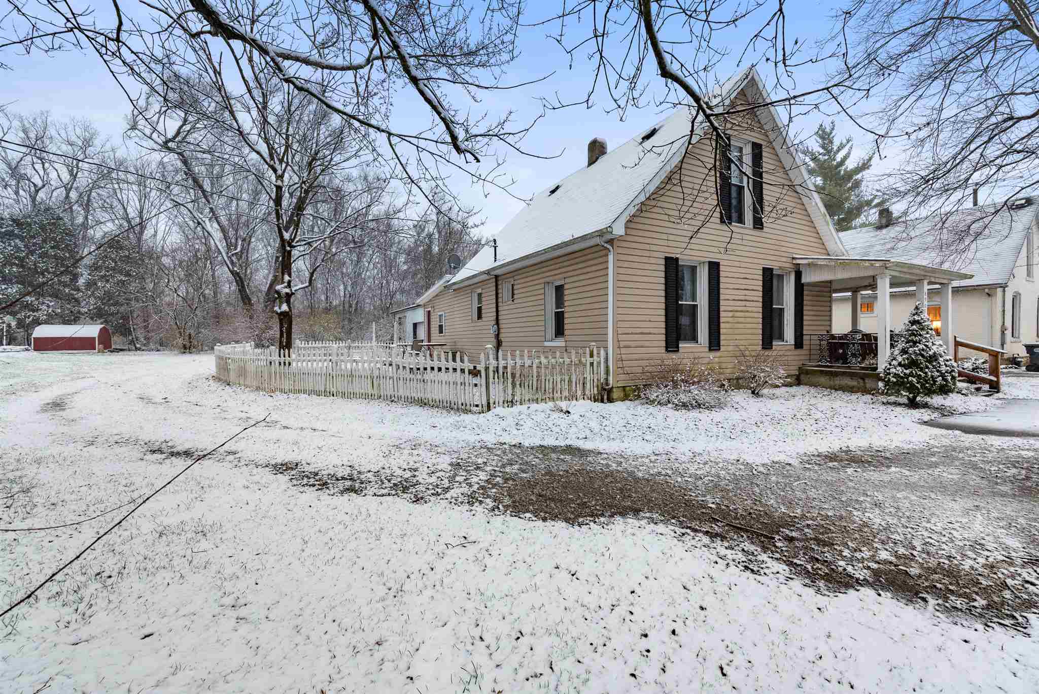 8901 West Mill Road Yorktown, IN 47396 - Photo 3 of 21