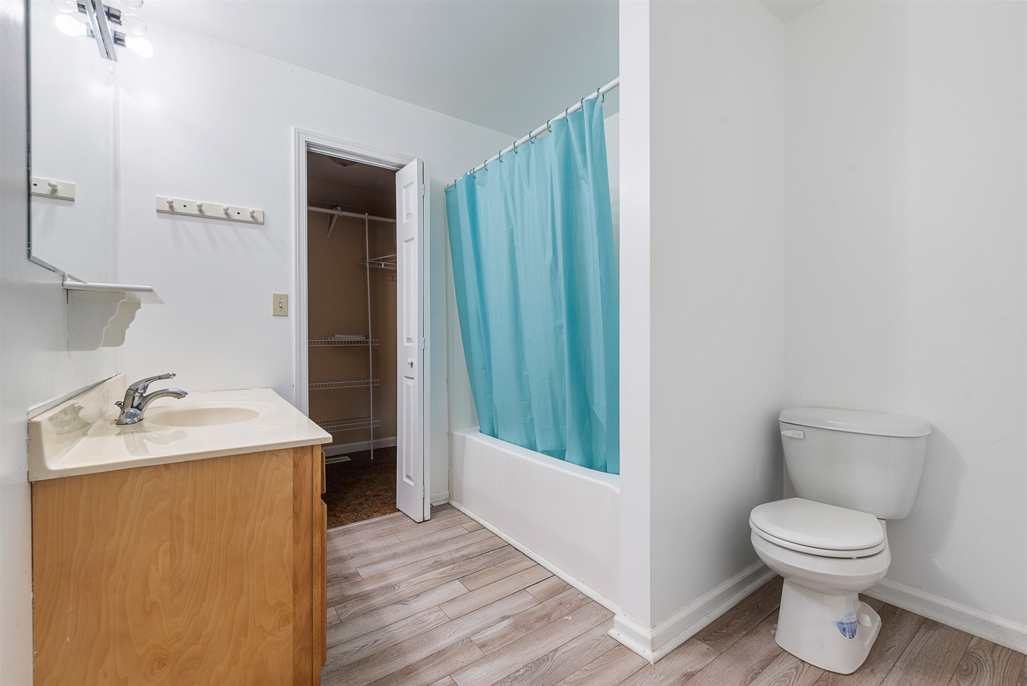8901 West Mill Road Yorktown, IN 47396 - Photo 9 of 21
