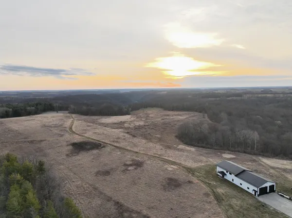 $2,000,000 | 11719 Ridgeview Road, Hokah, MN 55941