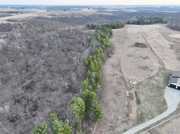 $2,000,000 | 11719 Ridgeview Road, Hokah, MN 55941