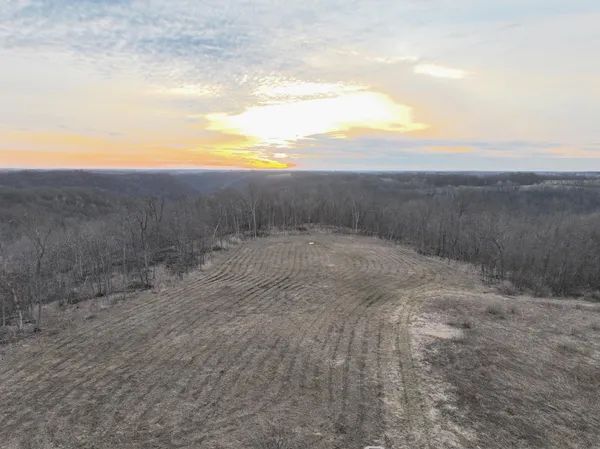 $2,000,000 | 11719 Ridgeview Road, Hokah, MN 55941