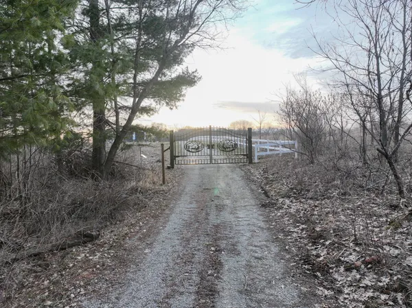 $2,000,000 | 11719 Ridgeview Road, Hokah, MN 55941