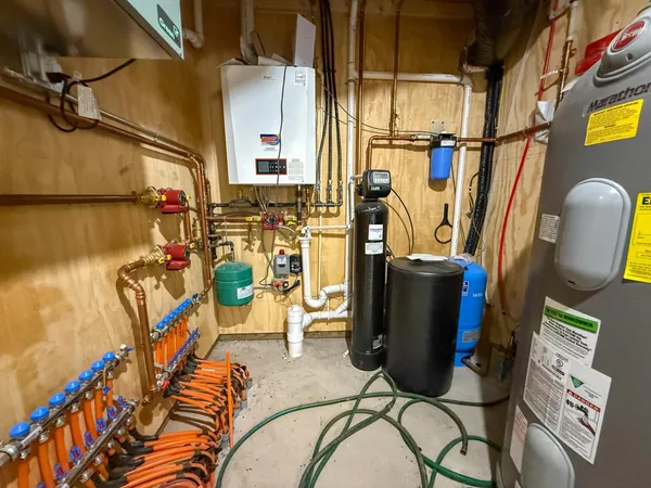 $2,000,000 | 11719 Ridgeview Road, Hokah, MN 55941