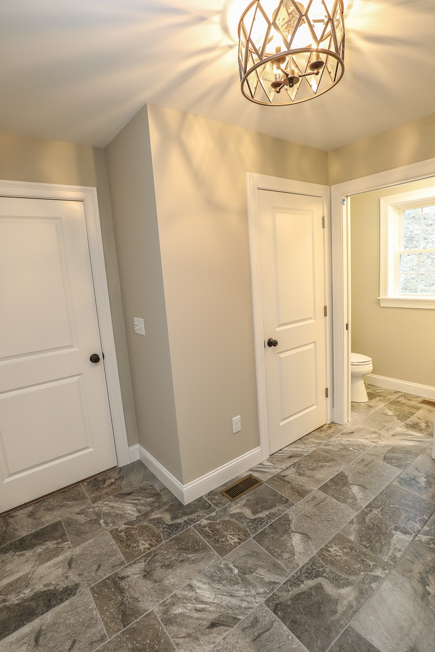 23 North Meadow Road Amherst, NH 03031 - Photo 18 of 37