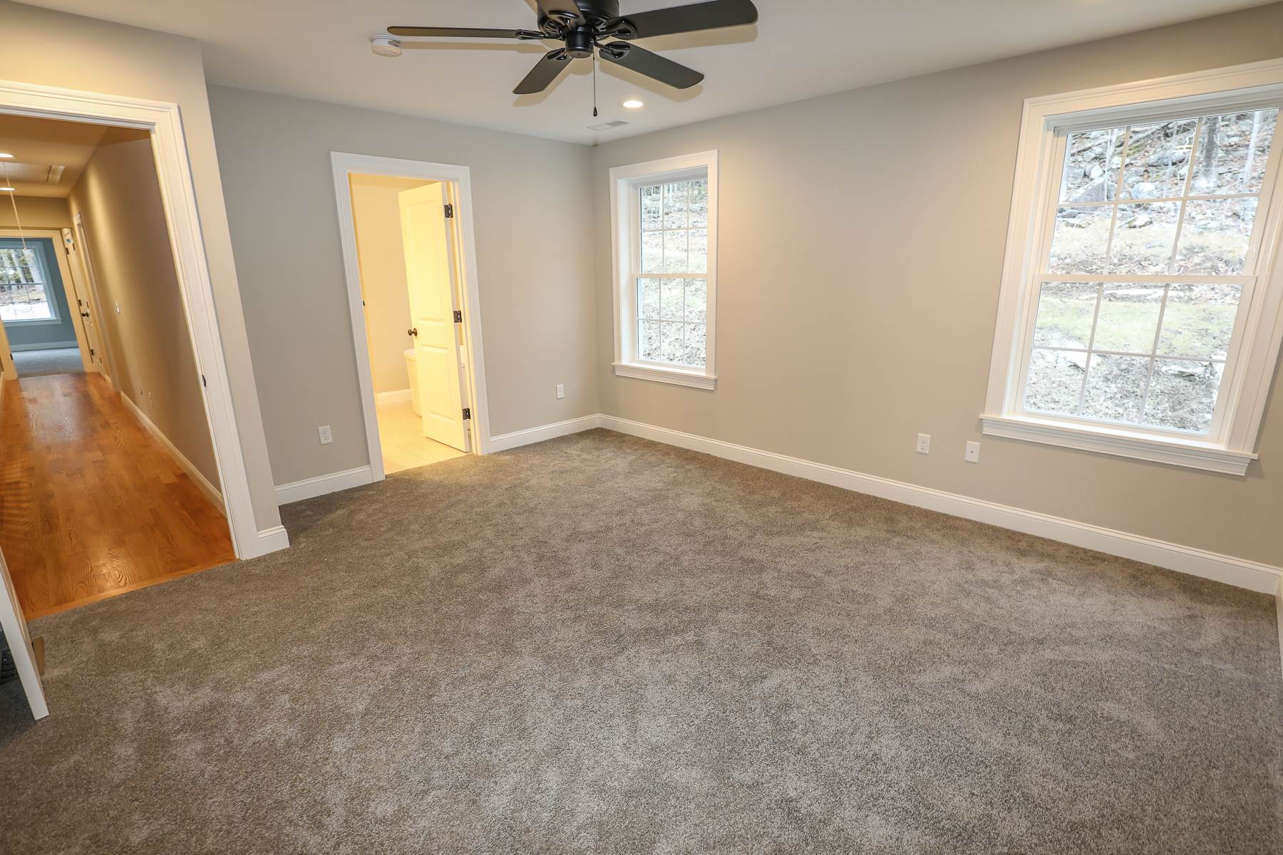 23 North Meadow Road Amherst, NH 03031 - Photo 23 of 37