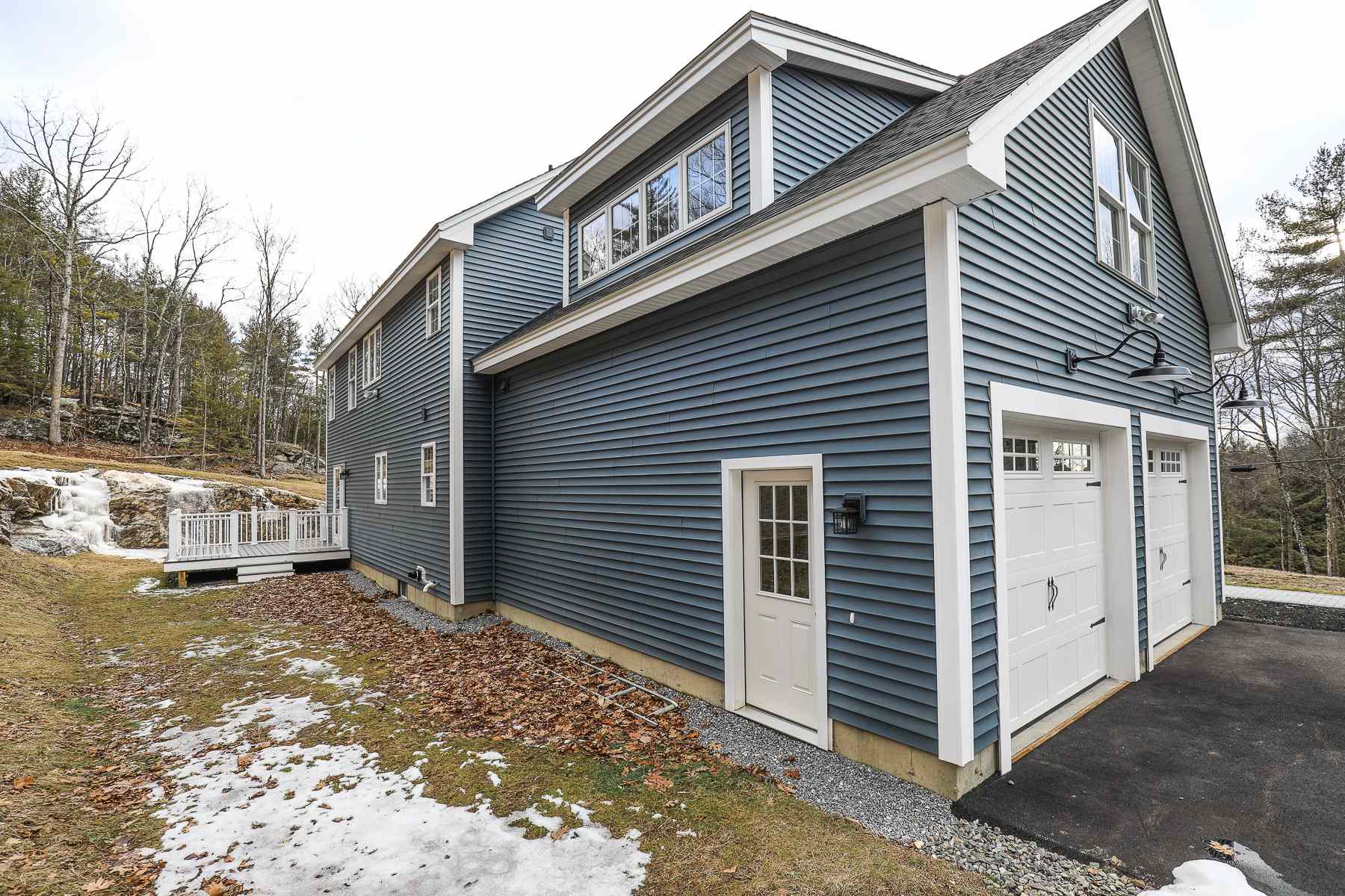 23 North Meadow Road Amherst, NH 03031 - Photo 4 of 37