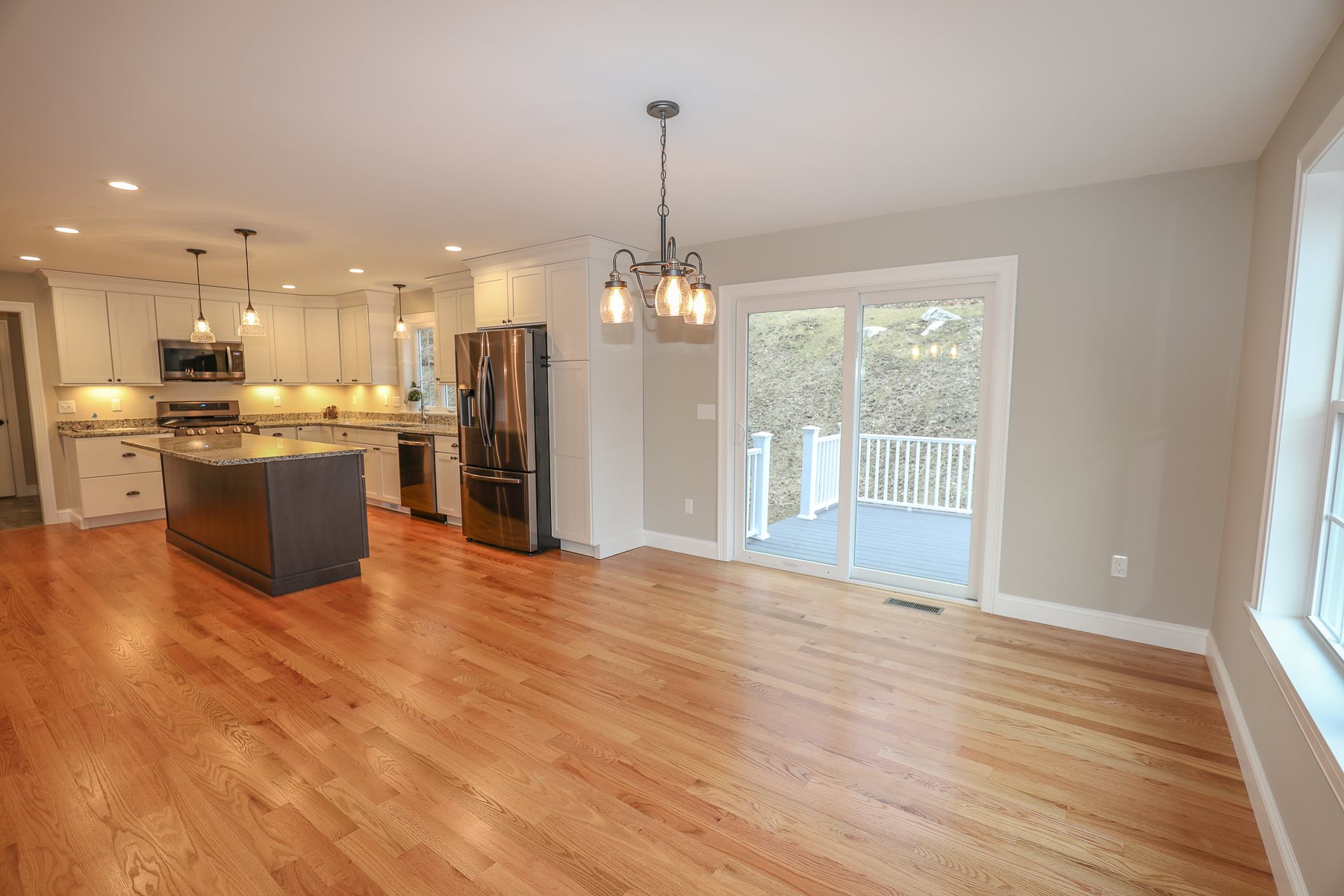 23 North Meadow Road Amherst, NH 03031 - Photo 9 of 37
