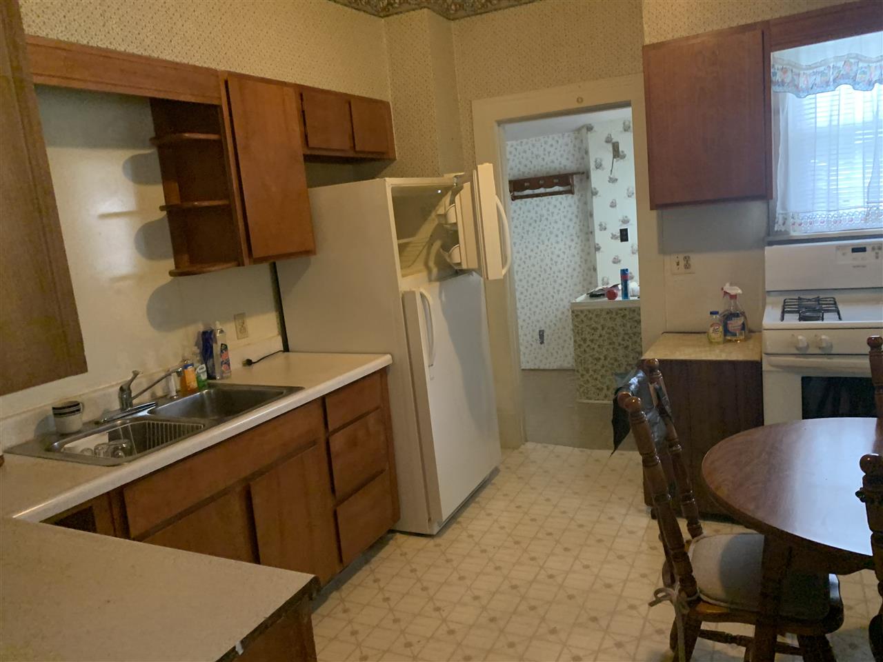 1206 Marsac Street Bay City, MI 48708 - Photo 5 of 22 Gallery Image 5