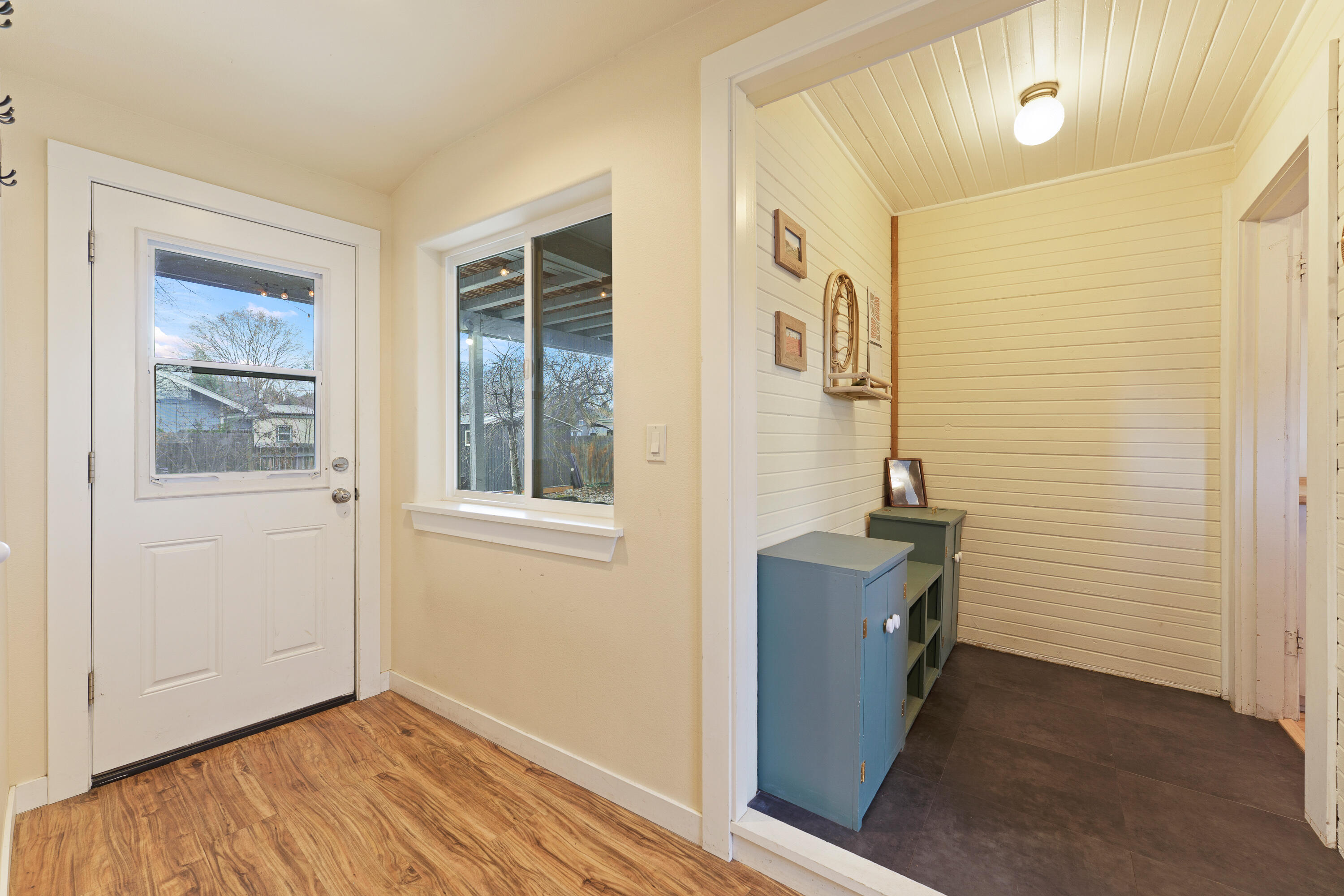 2185 Northeast Butler Market Road Bend, OR 97701 - Photo 35 of 39 DSC04619
