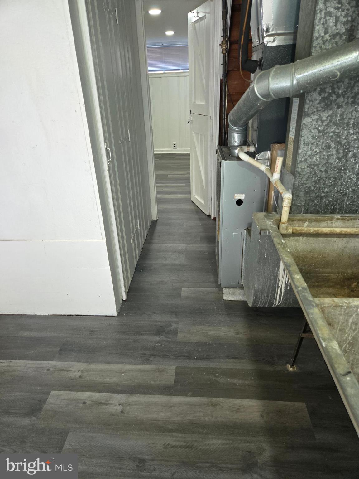 1304 Fanshawe Street Philadelphia, PA 19111 - Photo 44 of 49 a view of living room