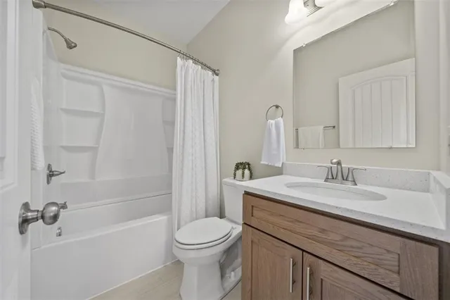 $370,000 | 1015 Northeast 91st Terrace, Kansas City, MO 64155