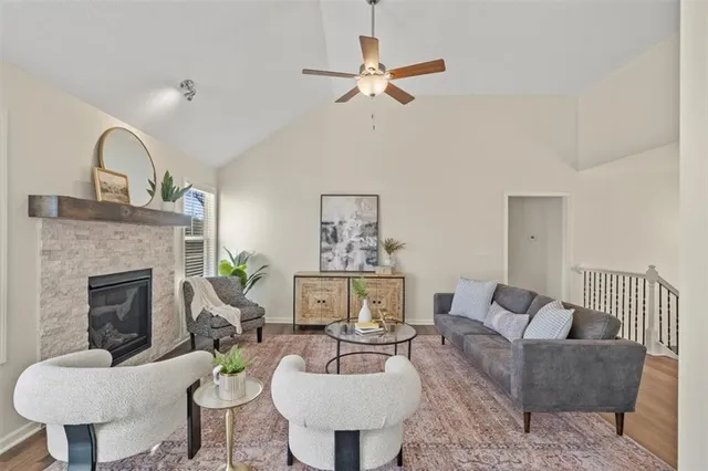 $370,000 | 1015 Northeast 91st Terrace, Kansas City, MO 64155