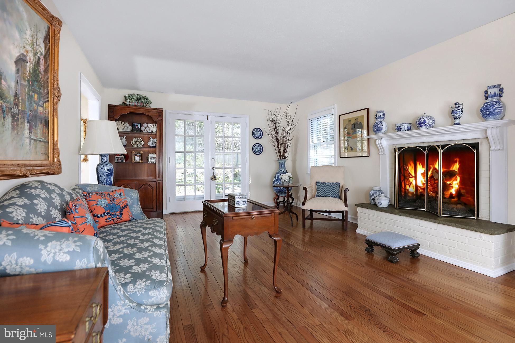 96 Hun Road Princeton, NJ 08540 - Photo 9 of 38 Elegant living room