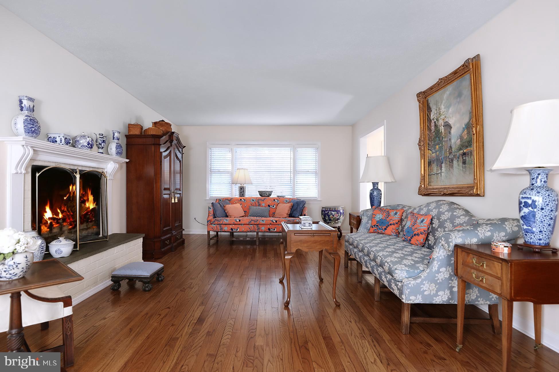 96 Hun Road Princeton, NJ 08540 - Photo 10 of 38 Gorgeous hardwood floors throughout