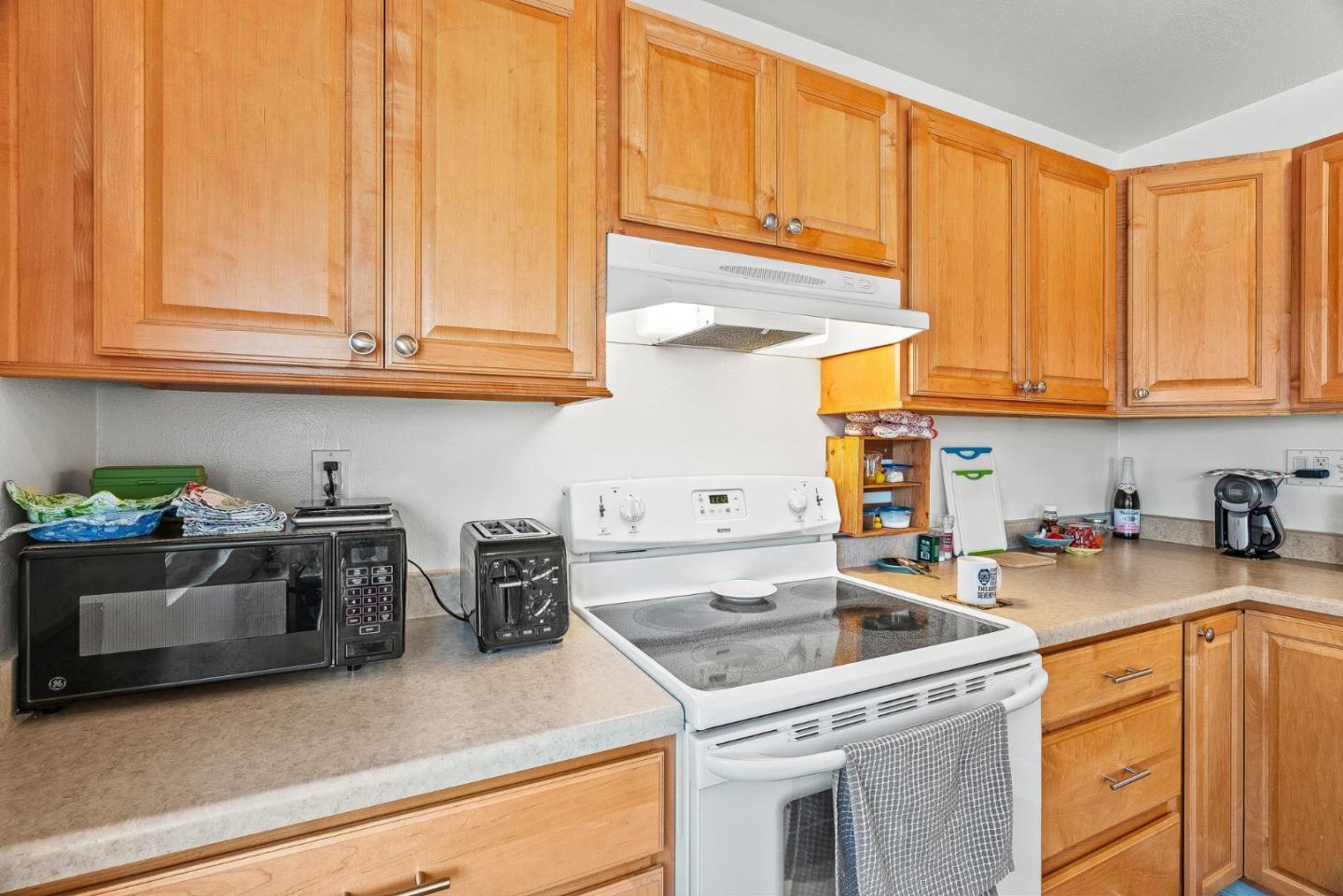 301 7th Street Pacific Grove, CA 93950 - Photo 23 of 44