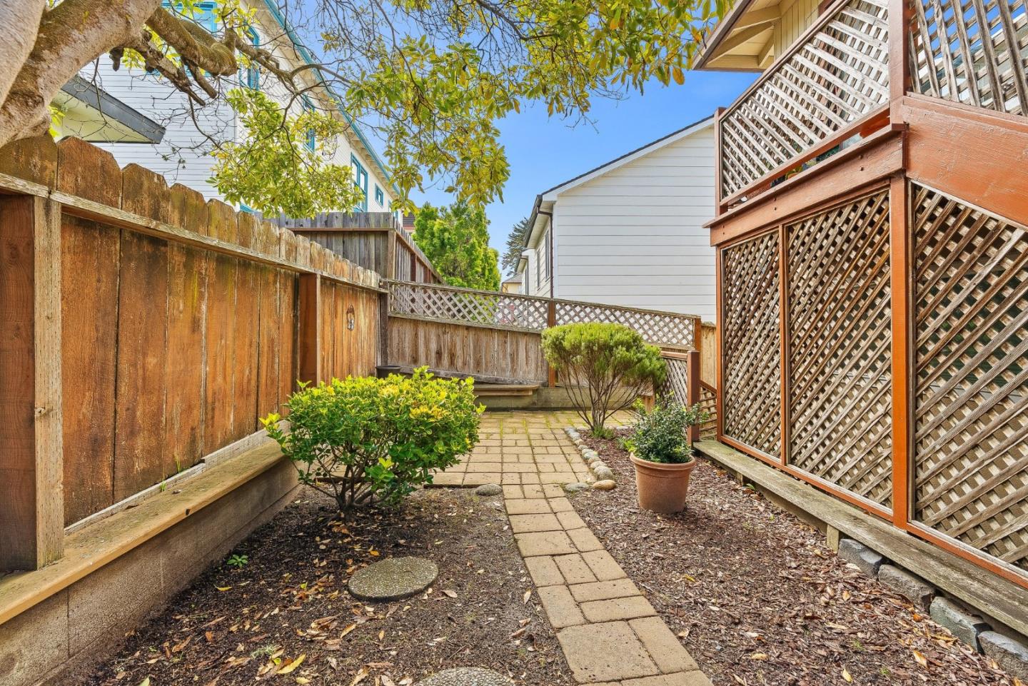 301 7th Street Pacific Grove, CA 93950 - Photo 31 of 44