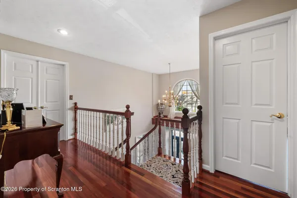 $675,000 | 9 Oneill Drive, Moosic, PA 18507