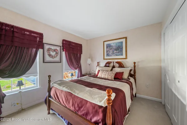 $675,000 | 9 Oneill Drive, Moosic, PA 18507
