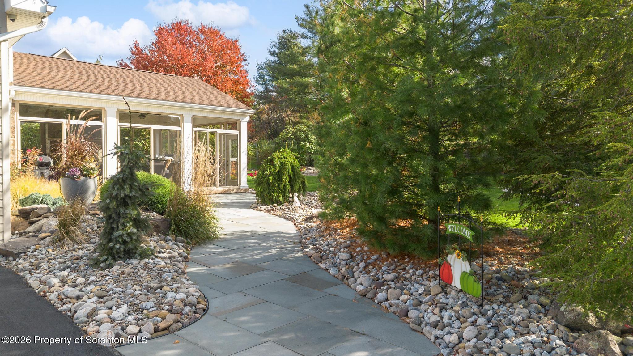 9 Oneill Drive Moosic, PA 18507 - Photo 24 of 25 DJI_0318