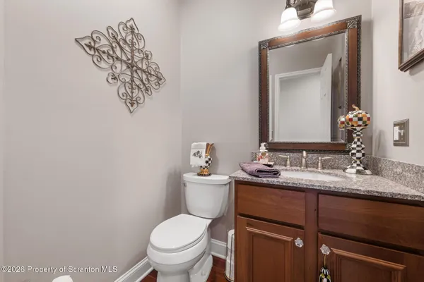 $675,000 | 9 Oneill Drive, Moosic, PA 18507