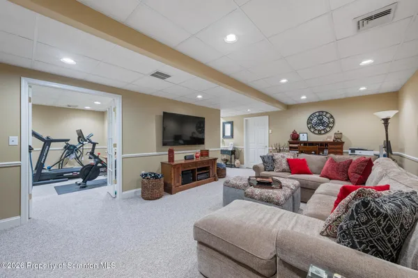$675,000 | 9 Oneill Drive, Moosic, PA 18507