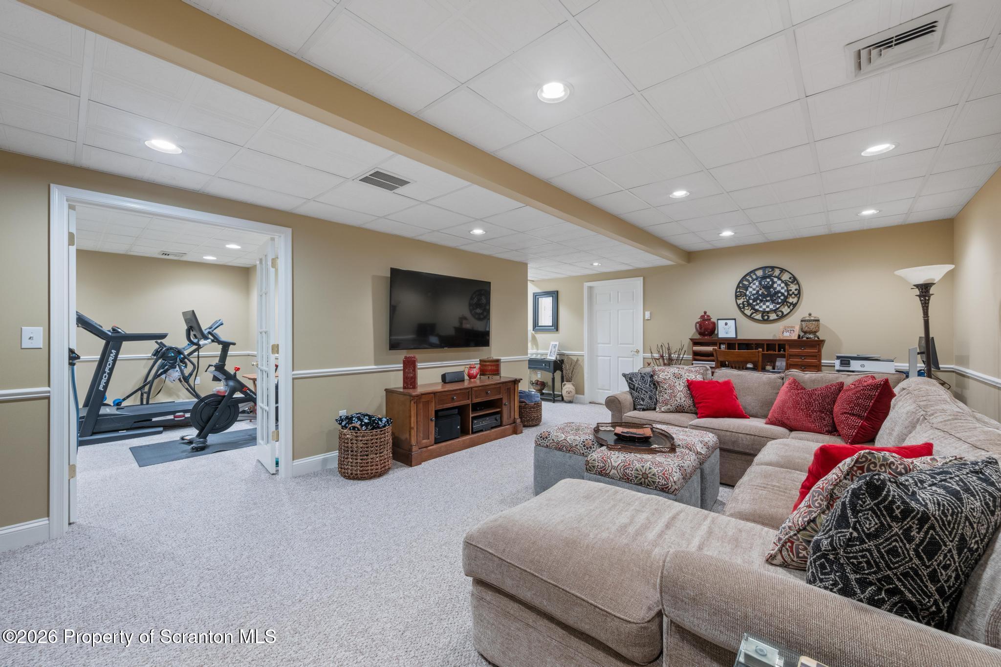 9 Oneill Drive Moosic, PA 18507 - Photo 9 of 25 DSC_9990