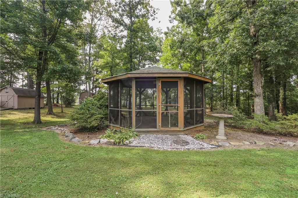 1505 Coventry Road High Point, NC 27262 - Photo 28 of 29 Gallery Image 28
