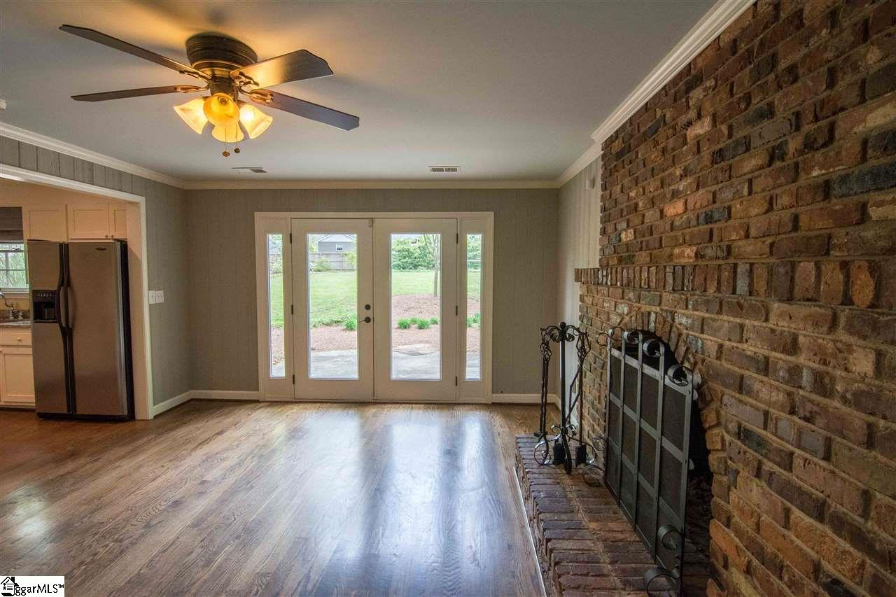 521 Wembley Road Greenville, SC 29607 - Photo 11 of 30 Gallery Image 11