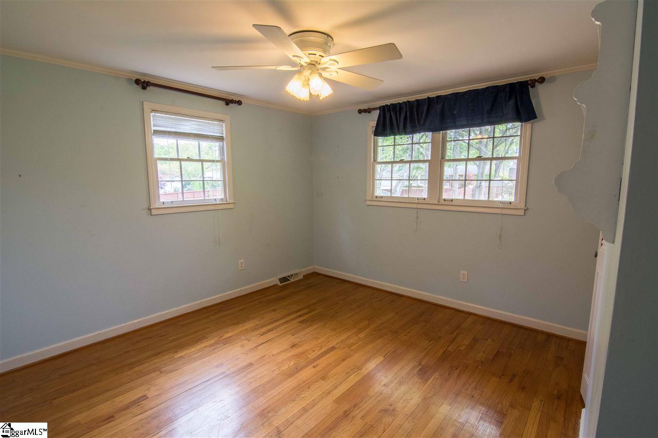521 Wembley Road Greenville, SC 29607 - Photo 12 of 30 Gallery Image 12
