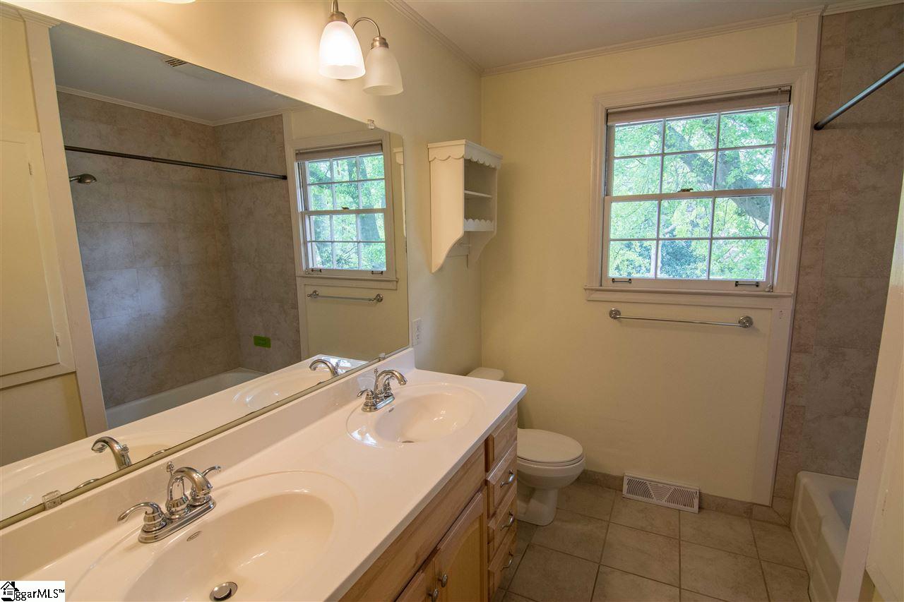 521 Wembley Road Greenville, SC 29607 - Photo 20 of 30 Gallery Image 20