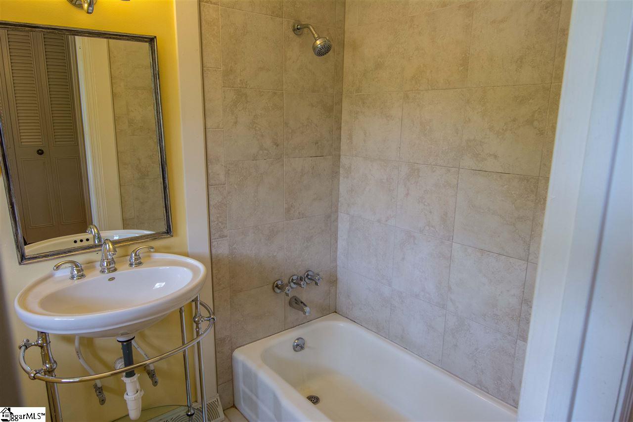 521 Wembley Road Greenville, SC 29607 - Photo 23 of 30 Gallery Image 23