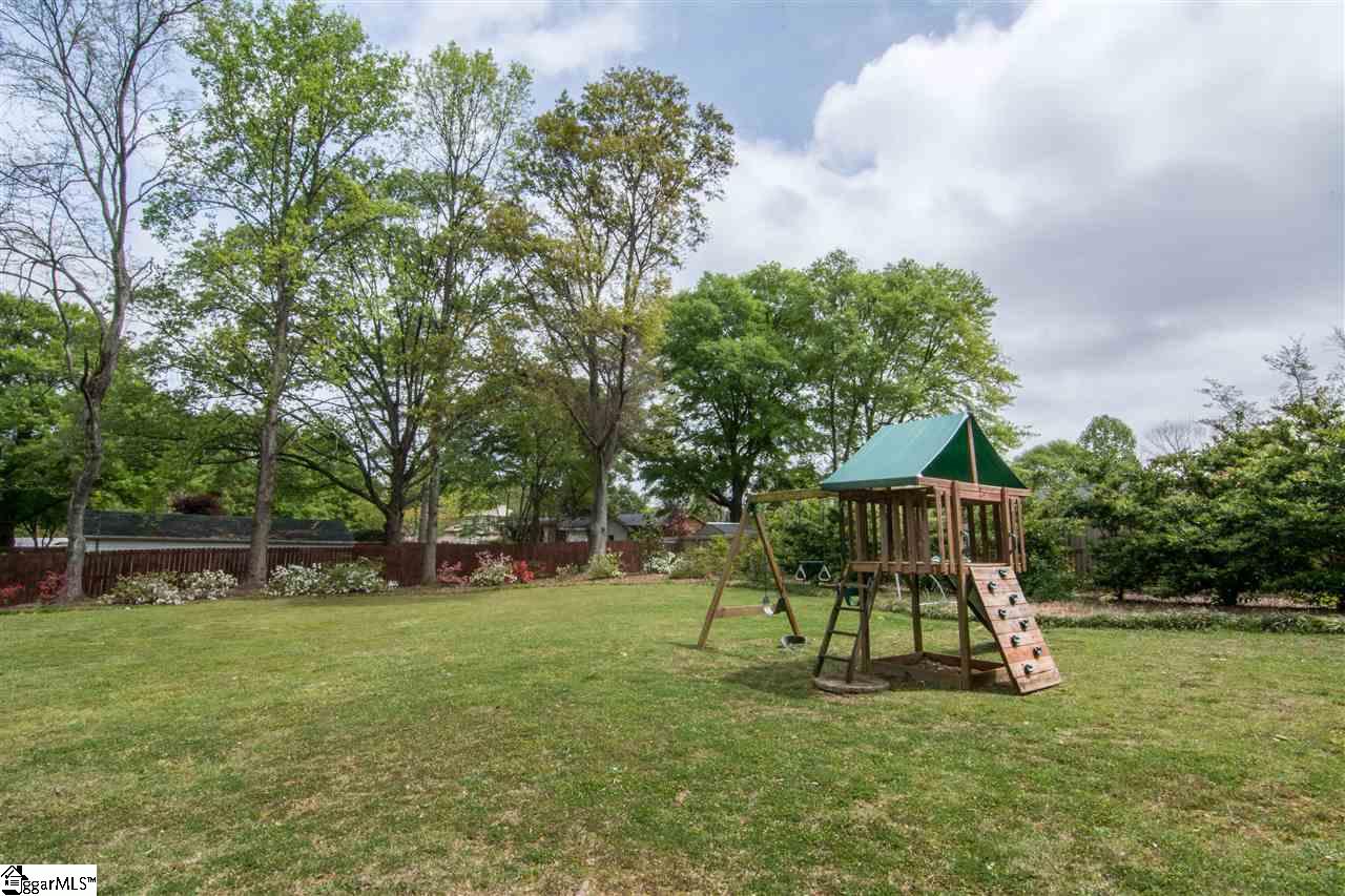 521 Wembley Road Greenville, SC 29607 - Photo 27 of 30 Gallery Image 27