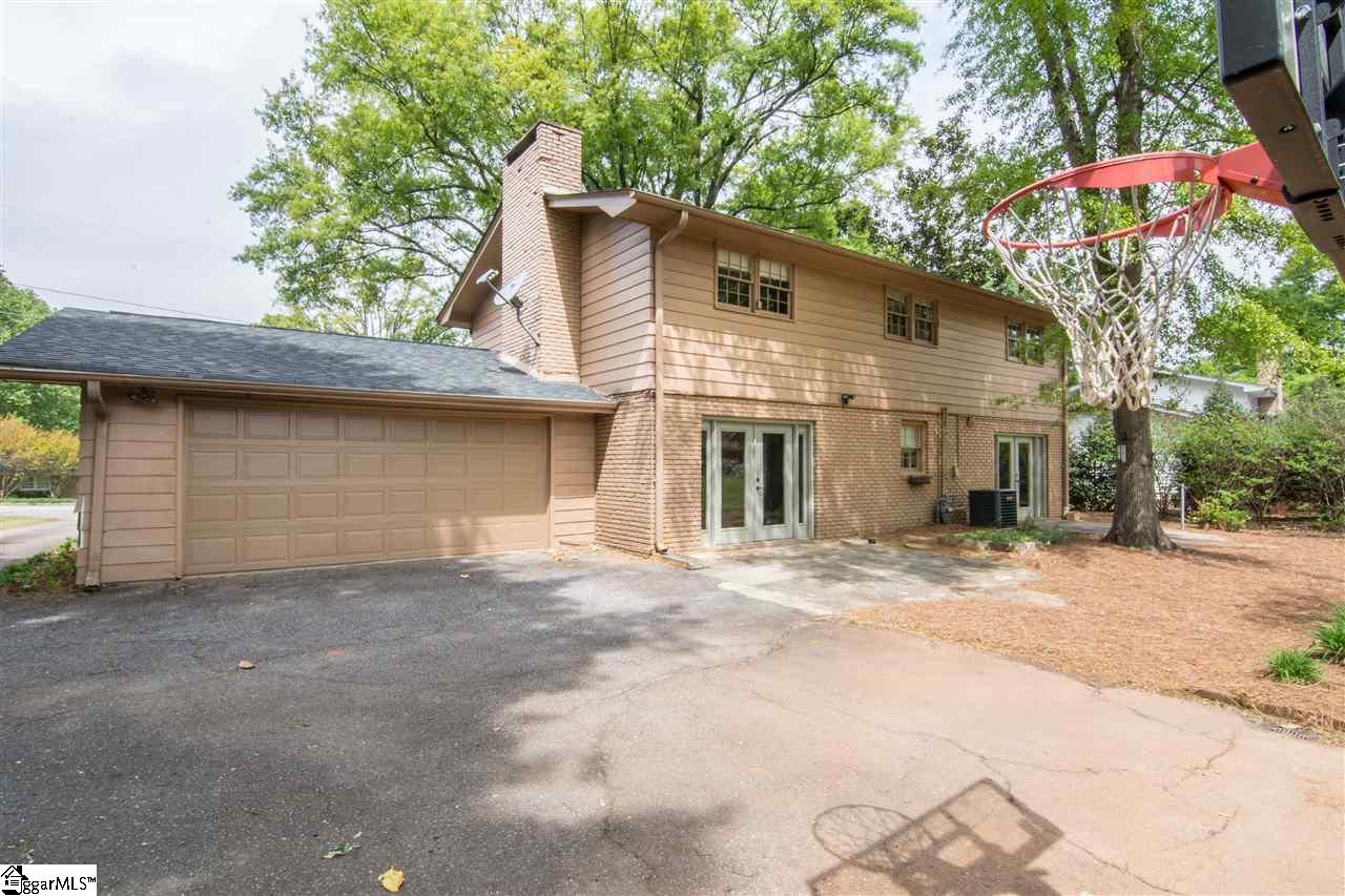 521 Wembley Road Greenville, SC 29607 - Photo 29 of 30 Gallery Image 29