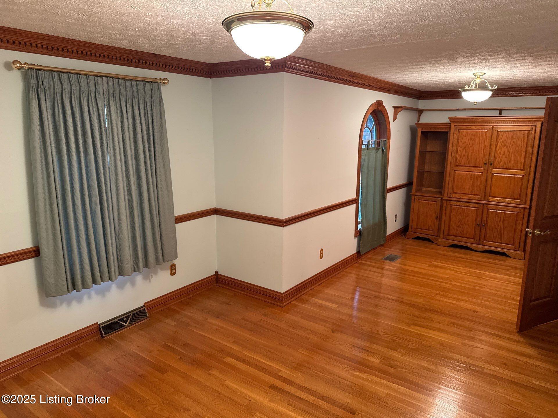 5309 Bardstown Road Springfield, KY 40069 - Photo 26 of 74 27-Jun 06 2025 12_50pm-wRpk