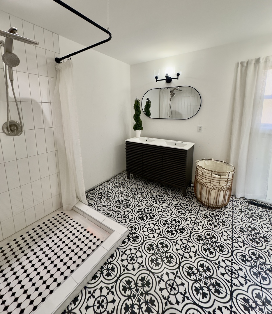 6 Barbados Court Putnam, IL 61560 - Photo 16 of 45 a living room with a couch and a table