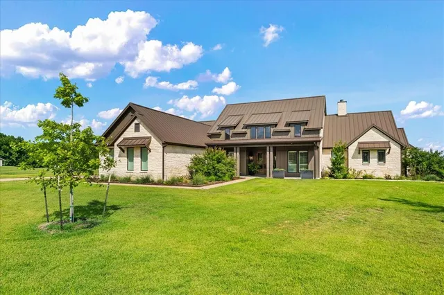 $2,490,000 | 1284 County Road 4940, Leonard, TX 75452