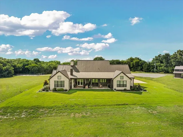 $2,490,000 | 1284 County Road 4940, Leonard, TX 75452