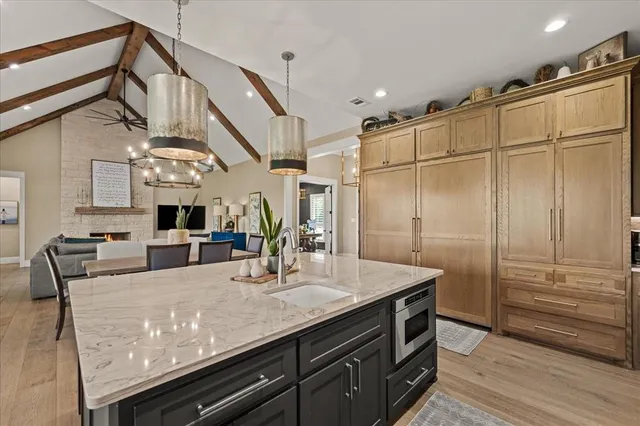 $2,490,000 | 1284 County Road 4940, Leonard, TX 75452