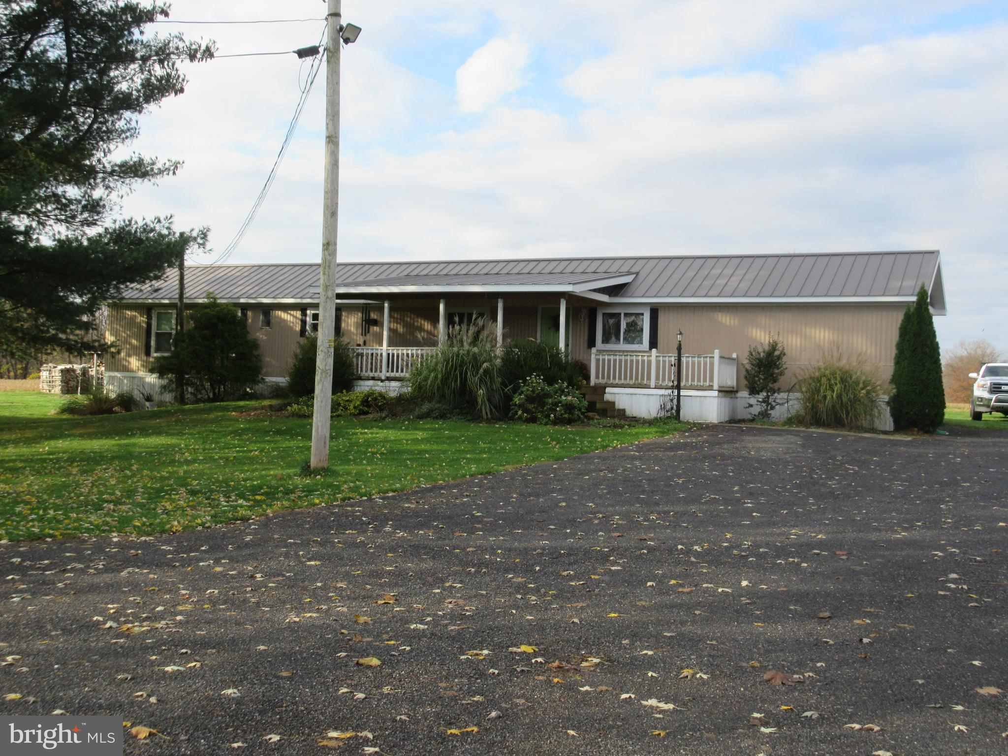 1762 Lebanon Road Manheim, PA 17545 - Photo 2 of 22