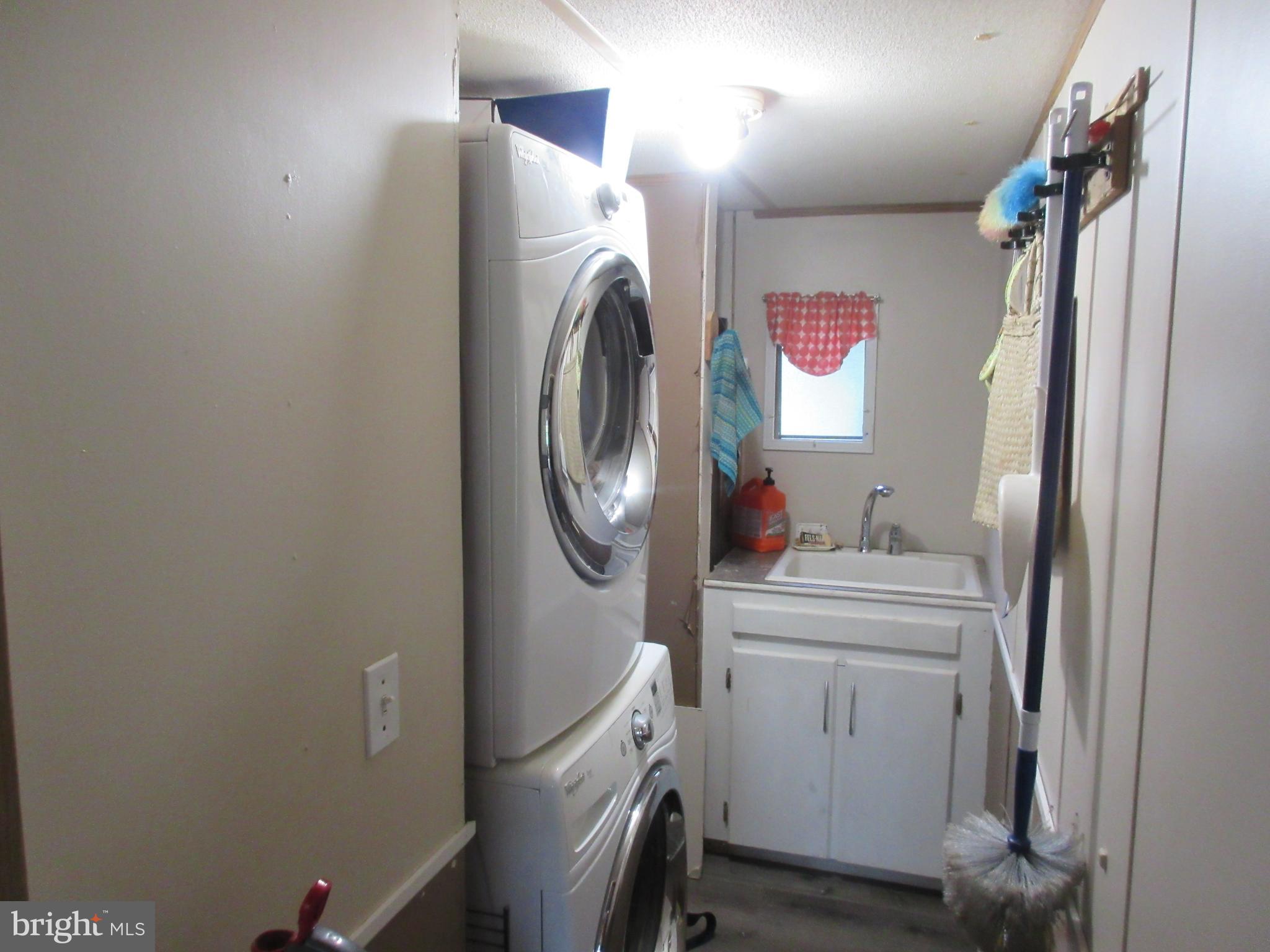 1762 Lebanon Road Manheim, PA 17545 - Photo 22 of 22 Laundry
