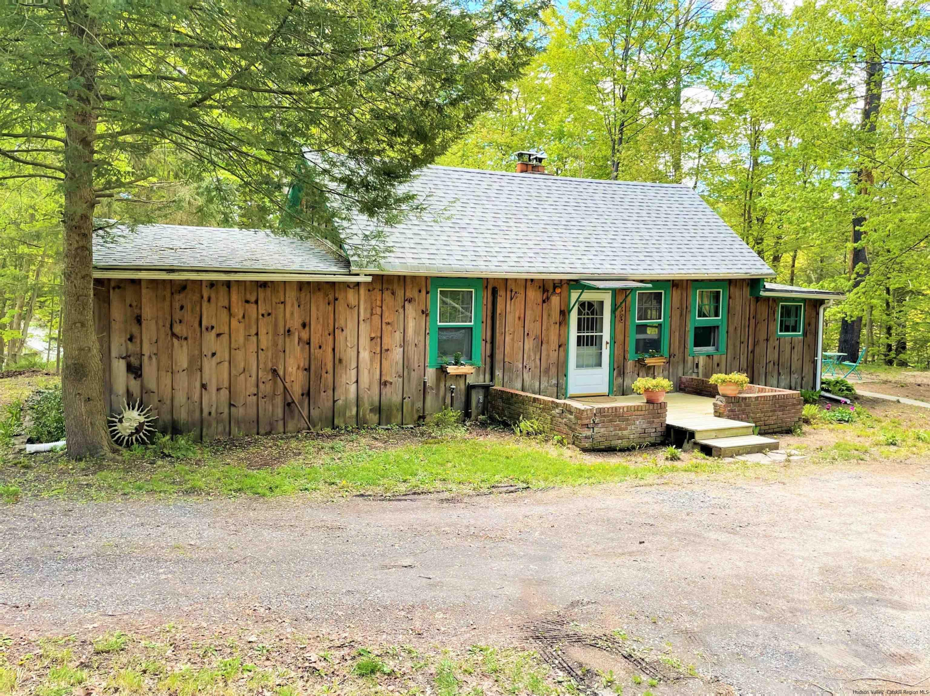 33 Hallihans Hill Road Kingston, NY 12401 - Photo 2 of 29 Photo 2